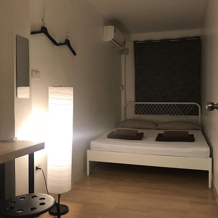 Once In Bangkok With Me Guesthouse Extérieur photo
