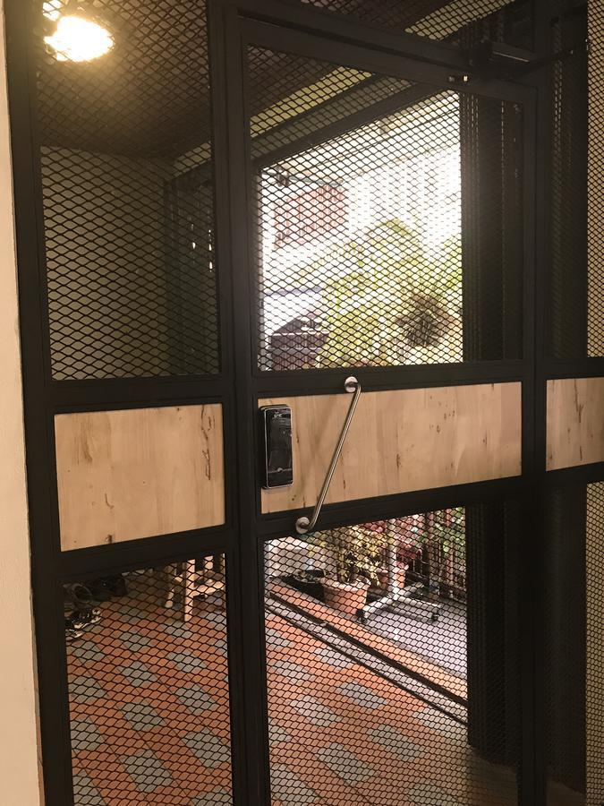 Once In Bangkok With Me Guesthouse Extérieur photo